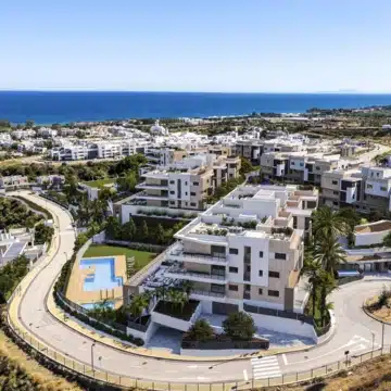 Marine Hills II – Penthouse with panoramic sea and mountain views in Selwo, Estepona Picture 10