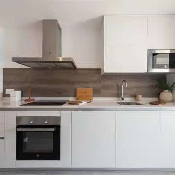 New Build Resale! 3 bedroom corner apartment on the higher elevation of Scala in the City Centre of Estepona Picture 8