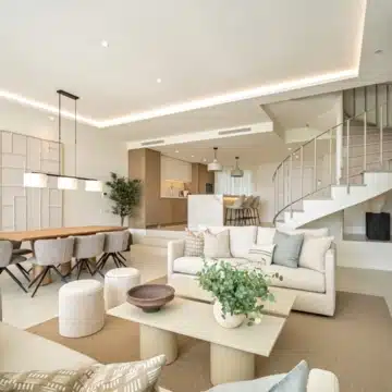 Exceptional frontline golf townhouse with panoramic views in La Quinta, Benahavís Picture 0