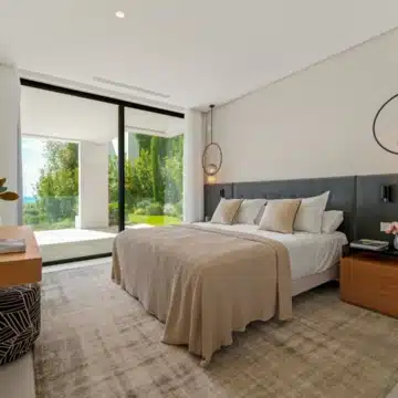 Modern six-bedroom villa situated in the gated community of Lomas de La Quinta, Benahavis Picture 3