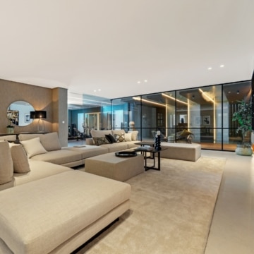 Modern six-bedroom villa situated in the gated community of Lomas de La Quinta, Benahavis Picture 21