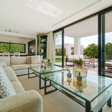 Contemporary villa designed for modern living in La Quinta, Benahavis Picture 0