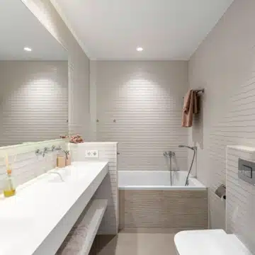 Stunning villa located in the prestigious and highly sought-after El Herrojo, Benahavís Picture 33