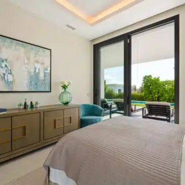 Contemporary villa designed for modern living in La Quinta, Benahavis Picture 26