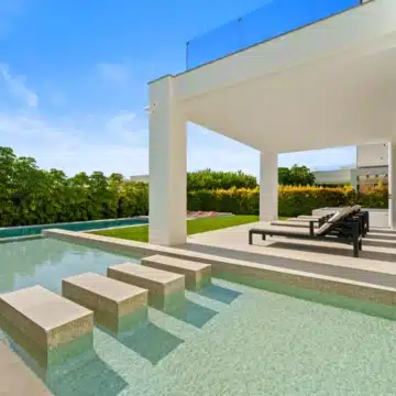 Contemporary villa designed for modern living in La Quinta, Benahavis Picture 29