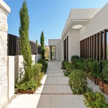 Modern six-bedroom villa situated in the gated community of Lomas de La Quinta, Benahavis Picture 38