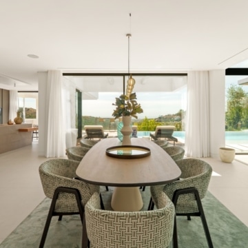 Modern six-bedroom villa situated in the gated community of Lomas de La Quinta, Benahavis Picture 6