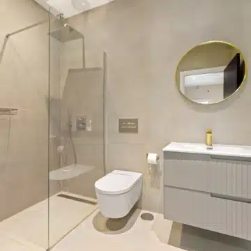 Contemporary villa designed for modern living in La Quinta, Benahavis Picture 13