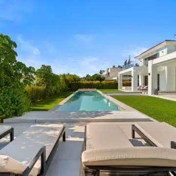 Contemporary villa designed for modern living in La Quinta, Benahavis Picture 34