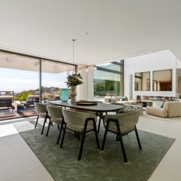 Modern six-bedroom villa situated in the gated community of Lomas de La Quinta, Benahavis Picture 15