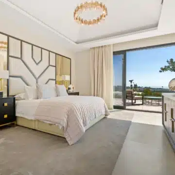 Contemporary villa designed for modern living in La Quinta, Benahavis Picture 36