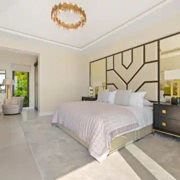 Contemporary villa designed for modern living in La Quinta, Benahavis Picture 37