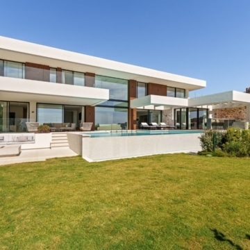 Modern six-bedroom villa situated in the gated community of Lomas de La Quinta, Benahavis Picture 44