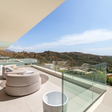 Modern six-bedroom villa situated in the gated community of Lomas de La Quinta, Benahavis Picture 48