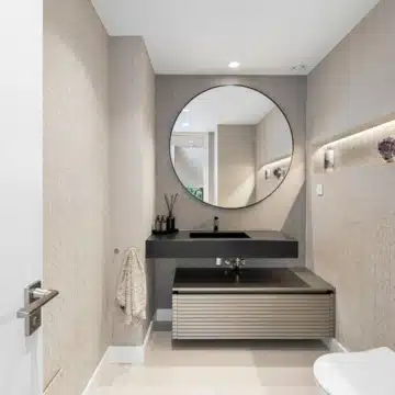 Stunning villa located in the prestigious and highly sought-after El Herrojo, Benahavís Picture 41