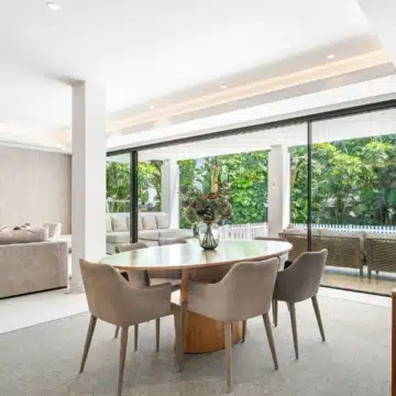 Stunning villa located in the prestigious and highly sought-after El Herrojo, Benahavís Picture 24