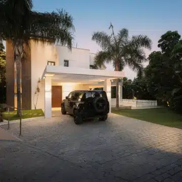 Stunning villa located in the prestigious and highly sought-after El Herrojo, Benahavís Picture 46