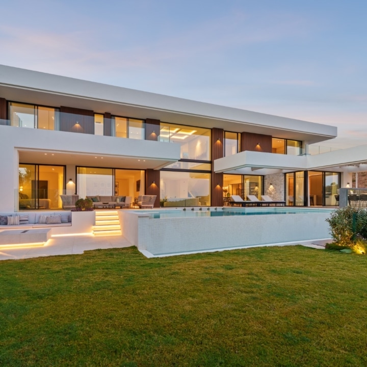 Modern six-bedroom villa situated in the gated community of Lomas de La Quinta, Benahavis Picture