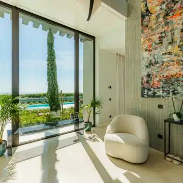 Extraordinary villa with stunning views in the prestigious La Quinta, Benahavis Picture 33