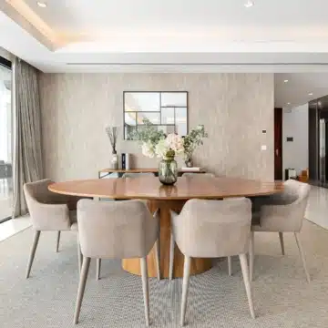 Stunning villa located in the prestigious and highly sought-after El Herrojo, Benahavís Picture 25