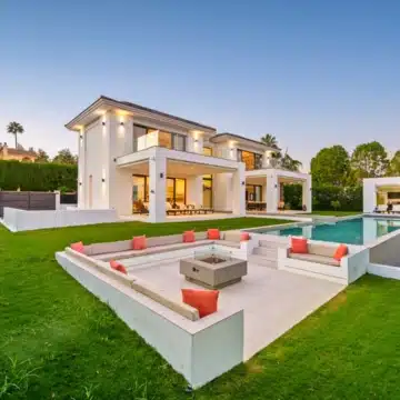 Contemporary villa designed for modern living in La Quinta, Benahavis Picture 53