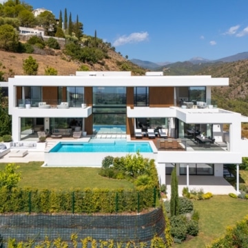 Modern six-bedroom villa situated in the gated community of Lomas de La Quinta, Benahavis Picture 55