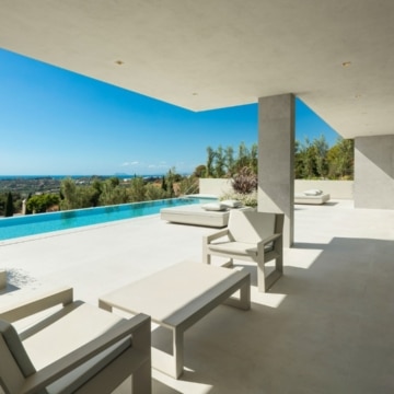 New built 5-bedroom villa within the prestigious gated community of Los Flamingos, Benahavis Picture 1