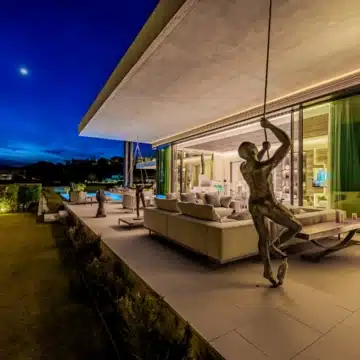 Extraordinary villa with stunning views in the prestigious La Quinta, Benahavis Picture 68