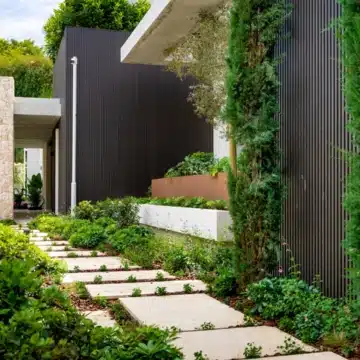 Extraordinary villa with stunning views in the prestigious La Quinta, Benahavis Picture 77