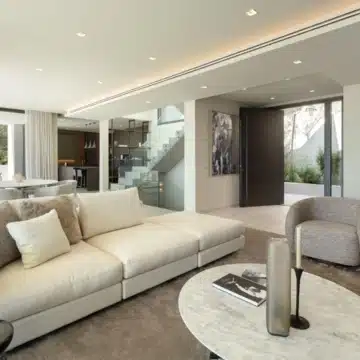 New built 5-bedroom villa within the prestigious gated community of Los Flamingos, Benahavis Picture 3