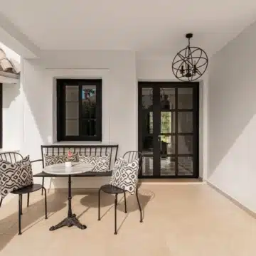 Contemporary villa in the residential neighbourhood of Monte Biarritz, Estepona Picture 26