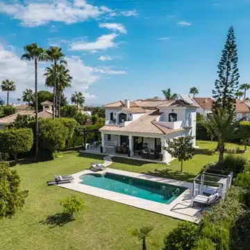 Contemporary villa in the residential neighbourhood of Monte Biarritz, Estepona Picture 30