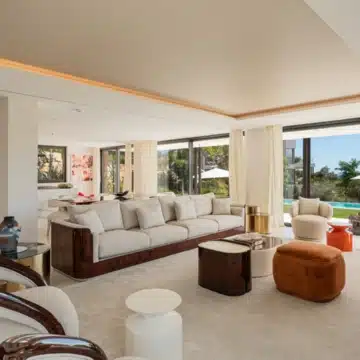 New built villa of 5 bedrooms with breathtaking sea views in Marbella Hill Club, Marbella Picture 0