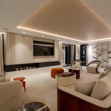 New built villa of 5 bedrooms with breathtaking sea views in Marbella Hill Club, Marbella Picture 10