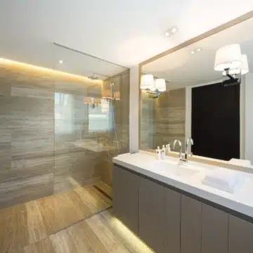 Modern frontline golf villa with uninterrupted golf course and mountain views in Aloha, Nueva Andalucia Picture 17