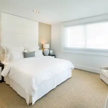 Modern frontline golf villa with uninterrupted golf course and mountain views in Aloha, Nueva Andalucia Picture 16