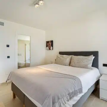 Mediterranean villa in the prestigious enclave of Las Lomas de Nueva Andalucía Picture 24