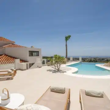 Mediterranean villa in the prestigious enclave of Las Lomas de Nueva Andalucía Picture 34