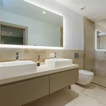 Frontline golf villa with uninterrupted views in the heart of Nueva Andalucía, Marbella Picture 39