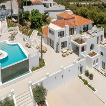 Mediterranean villa in the prestigious enclave of Las Lomas de Nueva Andalucía Picture 42