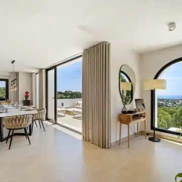 Mediterranean villa in the prestigious enclave of Las Lomas de Nueva Andalucía Picture 14