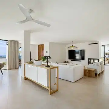 Mediterranean villa in the prestigious enclave of Las Lomas de Nueva Andalucía Picture 15