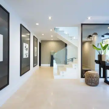 Modern frontline golf villa with uninterrupted golf course and mountain views in Aloha, Nueva Andalucia Picture 8