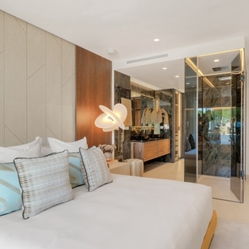 Luxury apartment nestled in an exclusive gated community of Los Monteros palm beach, Marbella Picture 19