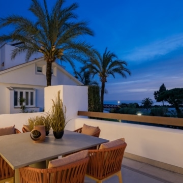 Luxury apartment nestled in an exclusive gated community of Los Monteros palm beach, Marbella Picture 40
