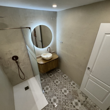 Fully Renovated Apartment with Terrace in Paseo de los Tilos, Málaga Picture 21