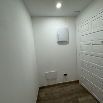 Fully Renovated Apartment with Terrace in Paseo de los Tilos, Málaga Picture 28