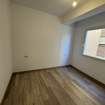 Fully Renovated Apartment with Terrace in Paseo de los Tilos, Málaga Picture 24