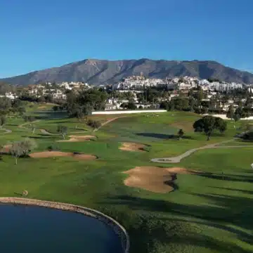 Valley Views – 2 and 3 bedroom contemporary apartments with beautiful sea views in Mijas Picture 18