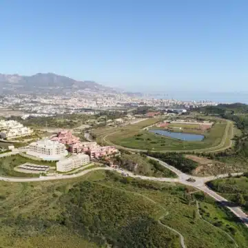 Valley Views – 2 and 3 bedroom contemporary apartments with beautiful sea views in Mijas Picture 29